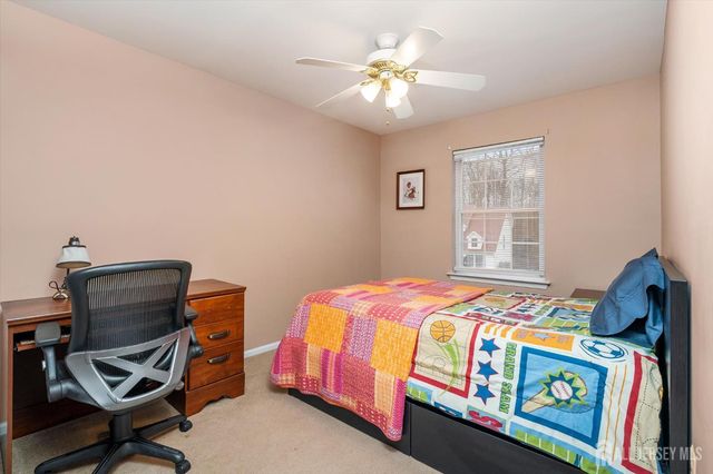 33 Yorktown Road, South Brunswick, NJ 08852