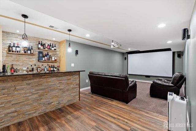 33 Yorktown Road, South Brunswick, NJ 08852