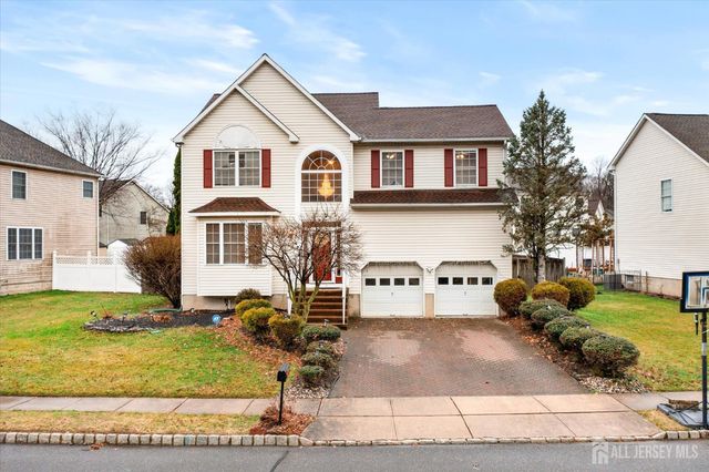 33 Yorktown Road, South Brunswick, NJ 08852