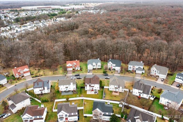 33 Yorktown Road, South Brunswick, NJ 08852