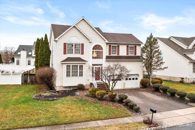 33 Yorktown Road, South Brunswick, NJ 08852