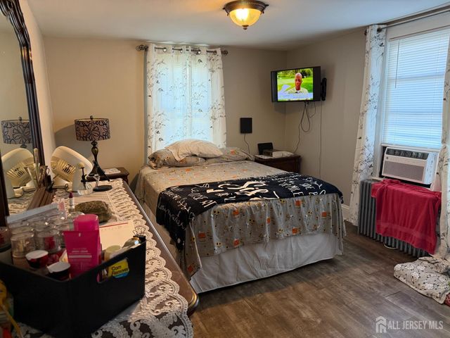 794 Robbins Street, Perth Amboy, NJ 08861