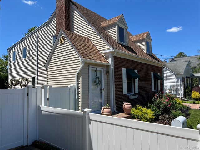 708 Clemons Street, Bellmore, NY 11710