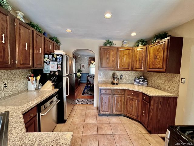 708 Clemons Street, Bellmore, NY 11710