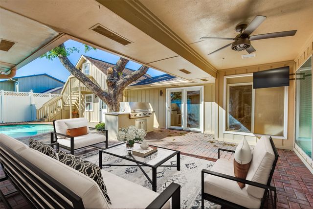 2700 Quail Ridge Drive, Carrollton, TX 75006