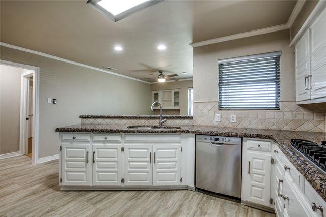 2700 Quail Ridge Drive, Carrollton, TX 75006