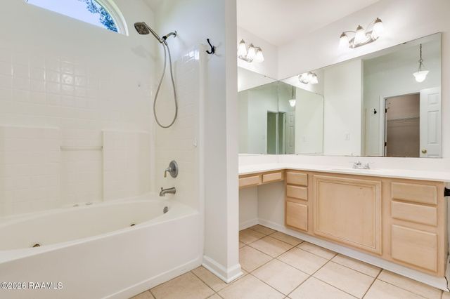 115 Tulip Tree Lane, Broussard, LA 70518
