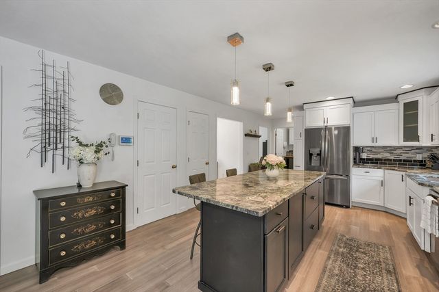 537 Pingree Hill, Auburn, NH 03032
