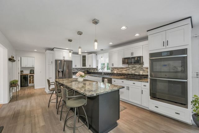 537 Pingree Hill, Auburn, NH 03032