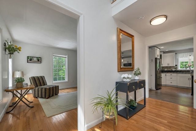 537 Pingree Hill, Auburn, NH 03032