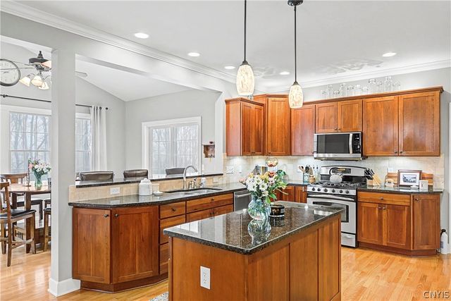 7 Calemad Drive, Sennett, NY 13152