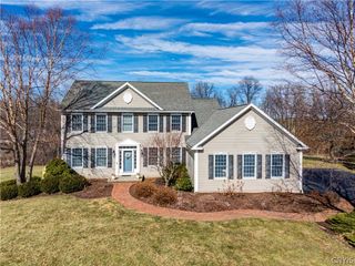 7 Calemad Drive, Sennett, NY 13152