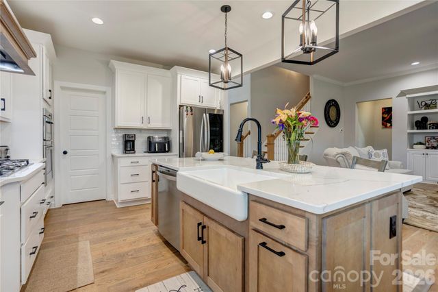 3826 Dahlia Drive, Harrisburg, NC 28075