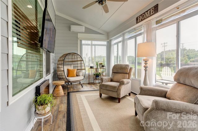 3826 Dahlia Drive, Harrisburg, NC 28075