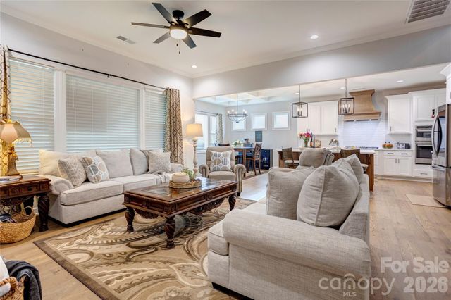 3826 Dahlia Drive, Harrisburg, NC 28075