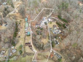 1812 Wrights Ferry Rd, Knoxville, TN 37919