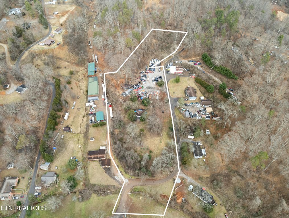 1812 Wrights Ferry Rd, Knoxville, TN 37919