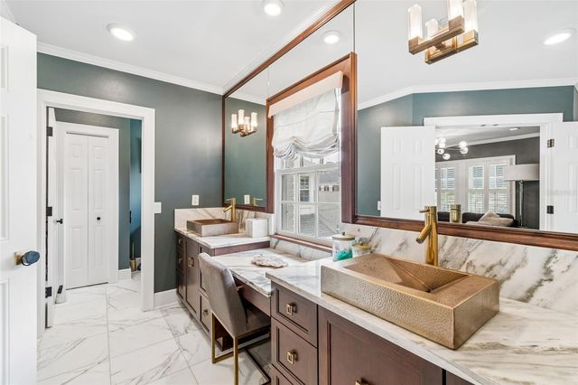 3313 W MULLEN AVENUE, Tampa, FL 33609
