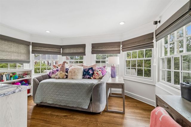 3313 W MULLEN AVENUE, Tampa, FL 33609
