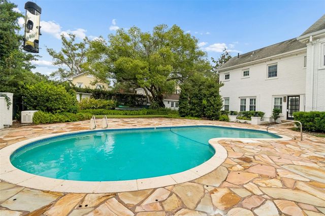3313 W MULLEN AVENUE, Tampa, FL 33609