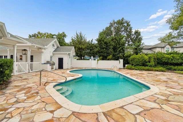 3313 W MULLEN AVENUE, Tampa, FL 33609