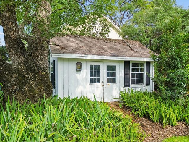 3313 W MULLEN AVENUE, Tampa, FL 33609