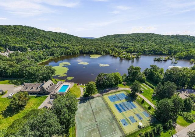 18 Bonham Lane, Cortlandt Manor, NY 10567