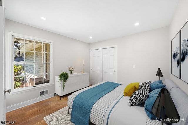 22 Smoke Rise Ln, Bedminster Twp., NJ 07921