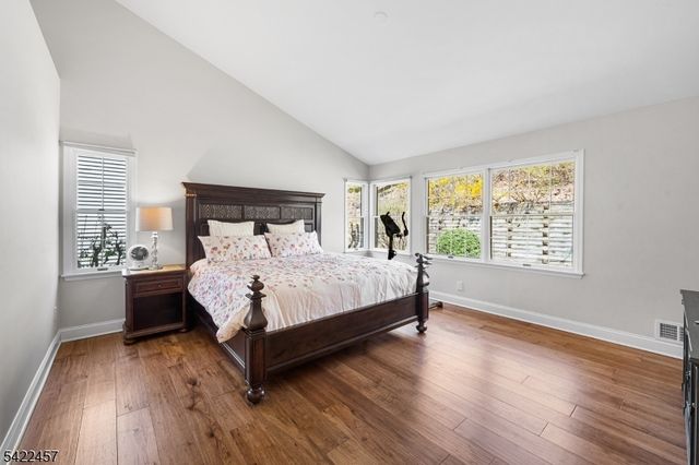 22 Smoke Rise Ln, Bedminster Twp., NJ 07921