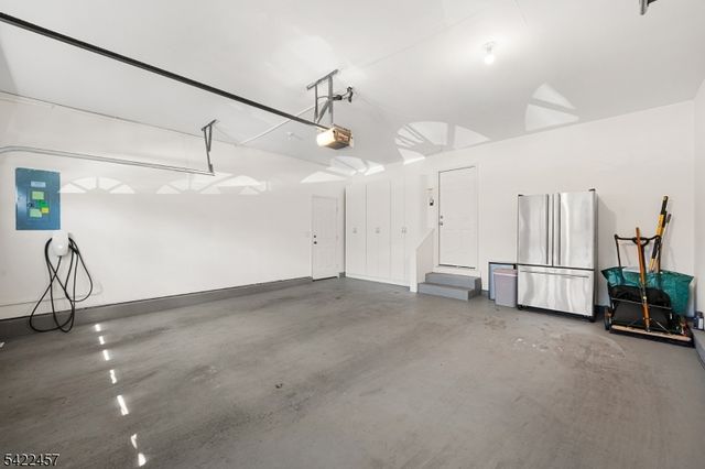 22 Smoke Rise Ln, Bedminster Twp., NJ 07921