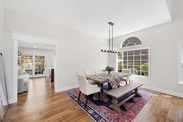 22 Smoke Rise Ln, Bedminster Twp., NJ 07921