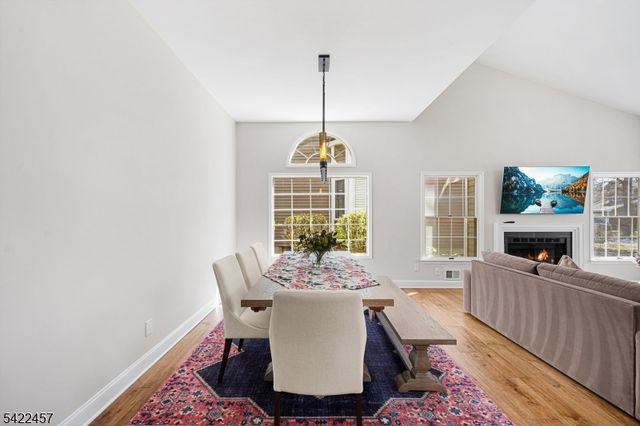 22 Smoke Rise Ln, Bedminster Twp., NJ 07921