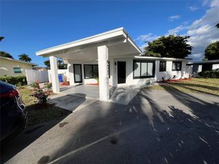 455 SW 14th Ct, Pompano Beach, FL 33060