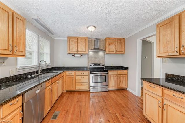 731 Zenna Lane, Reidsville, NC 27320