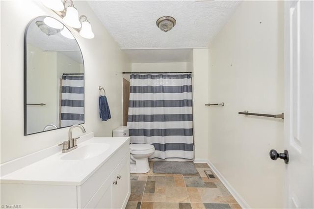 731 Zenna Lane, Reidsville, NC 27320