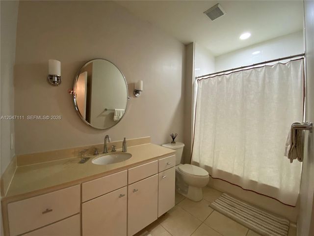 2001 Biscayne Boulevard 3203, Miami, FL 33137