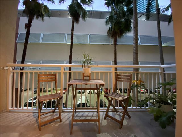 2001 Biscayne Boulevard 3203, Miami, FL 33137