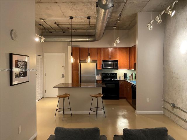 2001 Biscayne Boulevard 3203, Miami, FL 33137