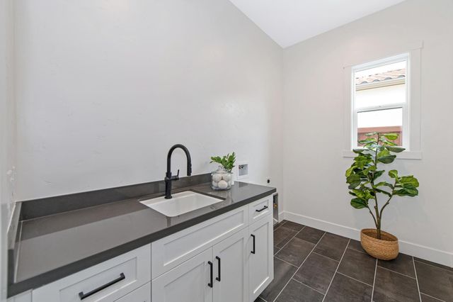 4062 Emerald Glen Ln, Folsom, CA 95630