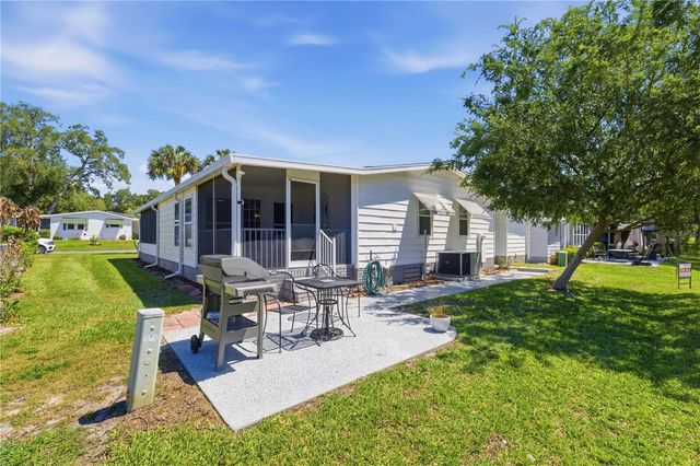 720 ORCHID STREET, Lady Lake, FL 32159