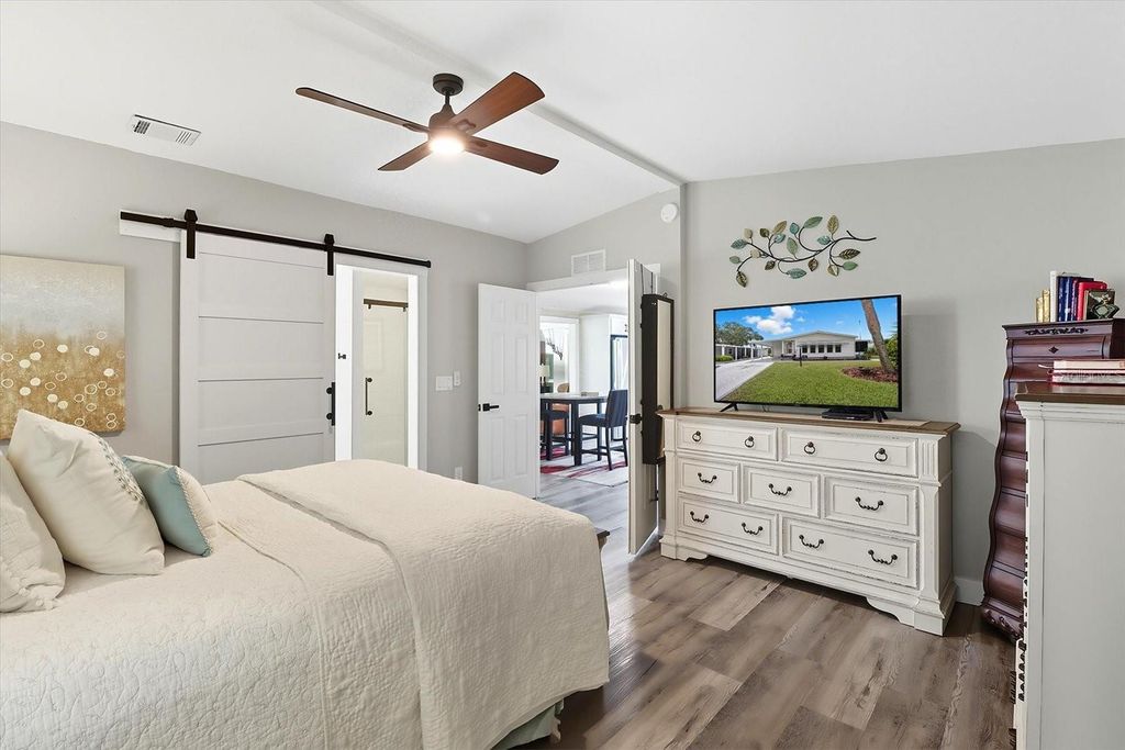 Image 26 of property listing at 720 ORCHID STREET, Lady Lake, FL 32159