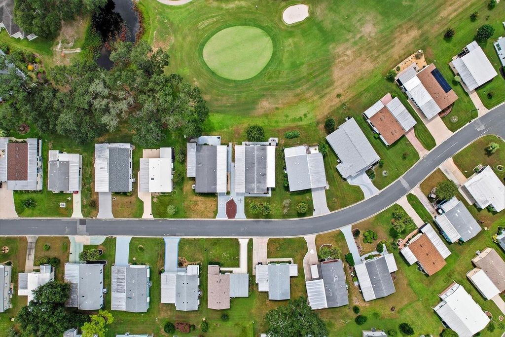 Image 43 of property listing at 720 ORCHID STREET, Lady Lake, FL 32159