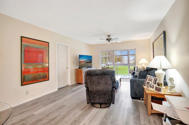 2650 W GOLF Boulevard 255, Pompano Beach, FL 33064