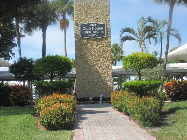 2650 W GOLF Boulevard 255, Pompano Beach, FL 33064