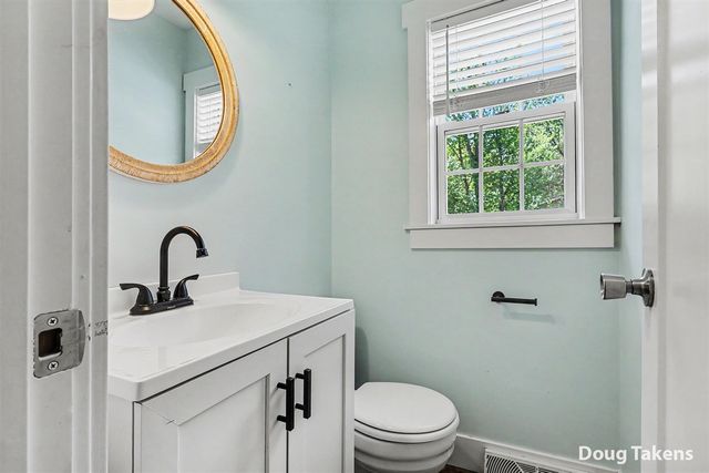 7439 Eastlane Avenue, Jenison, MI 49428