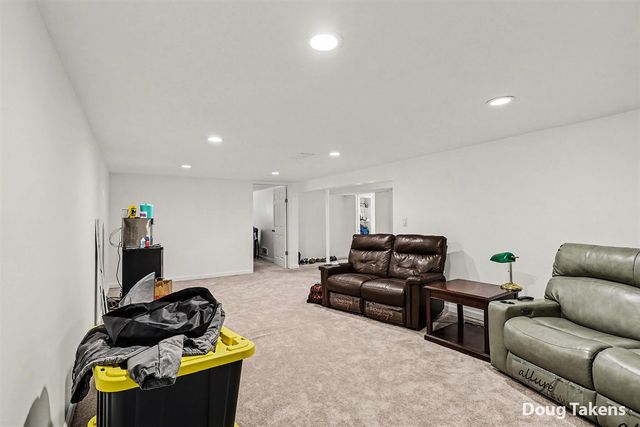 7439 Eastlane Avenue, Jenison, MI 49428