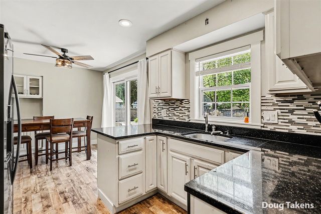 7439 Eastlane Avenue, Jenison, MI 49428