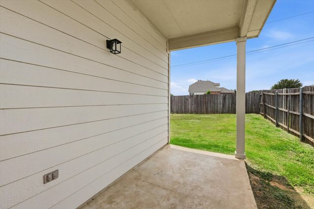 7440 Alverstone Drive, Fort Worth, TX 76120