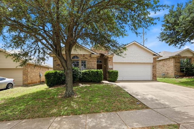 7440 Alverstone Drive, Fort Worth, TX 76120