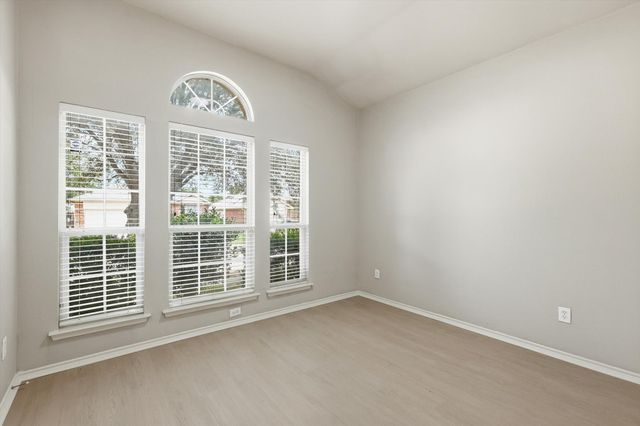 7440 Alverstone Drive, Fort Worth, TX 76120